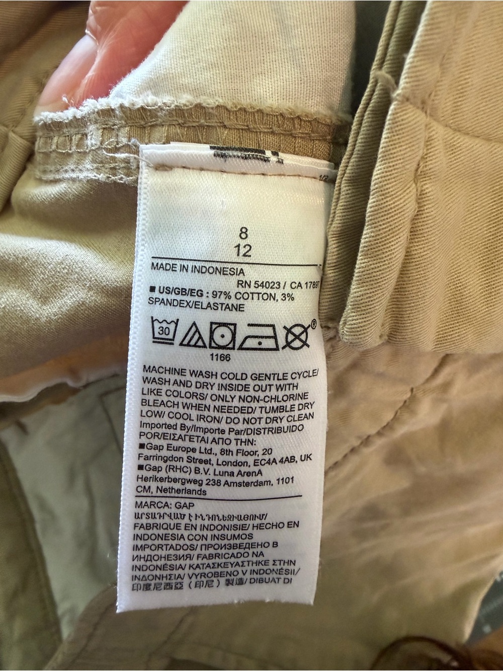 3/$20 GAP Downtown Khaki Cropped Pants - Picture 5 of 5